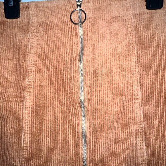 Chloe & Katie Y2K Preppy 90s Corduroy Zipper Front Mini Skirt - Picture 2 of 4